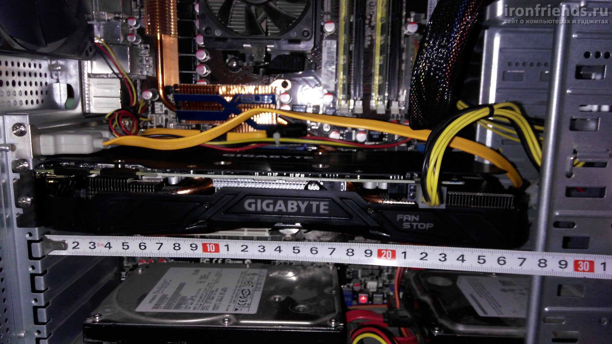 Установка Gigabyte GTX 1070 Ti Gaming 8G в корпус