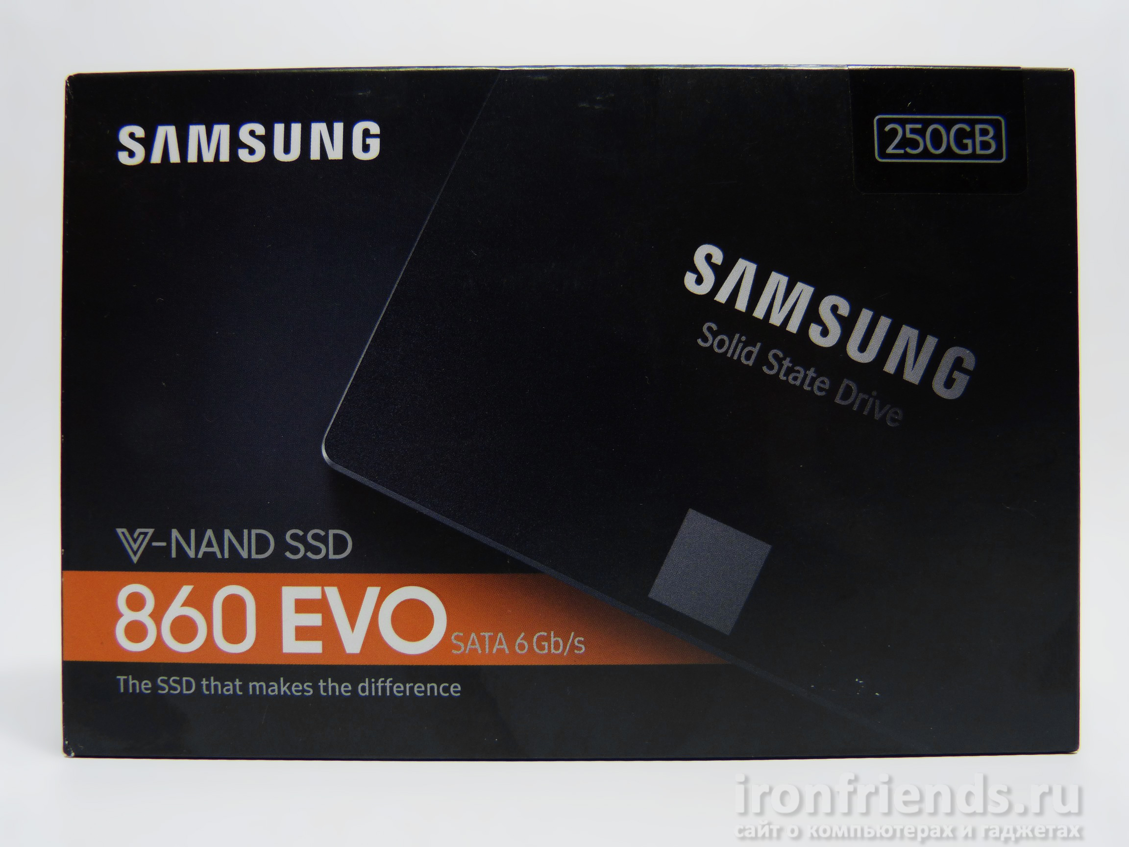 Упаковка Samsung 860 Evo