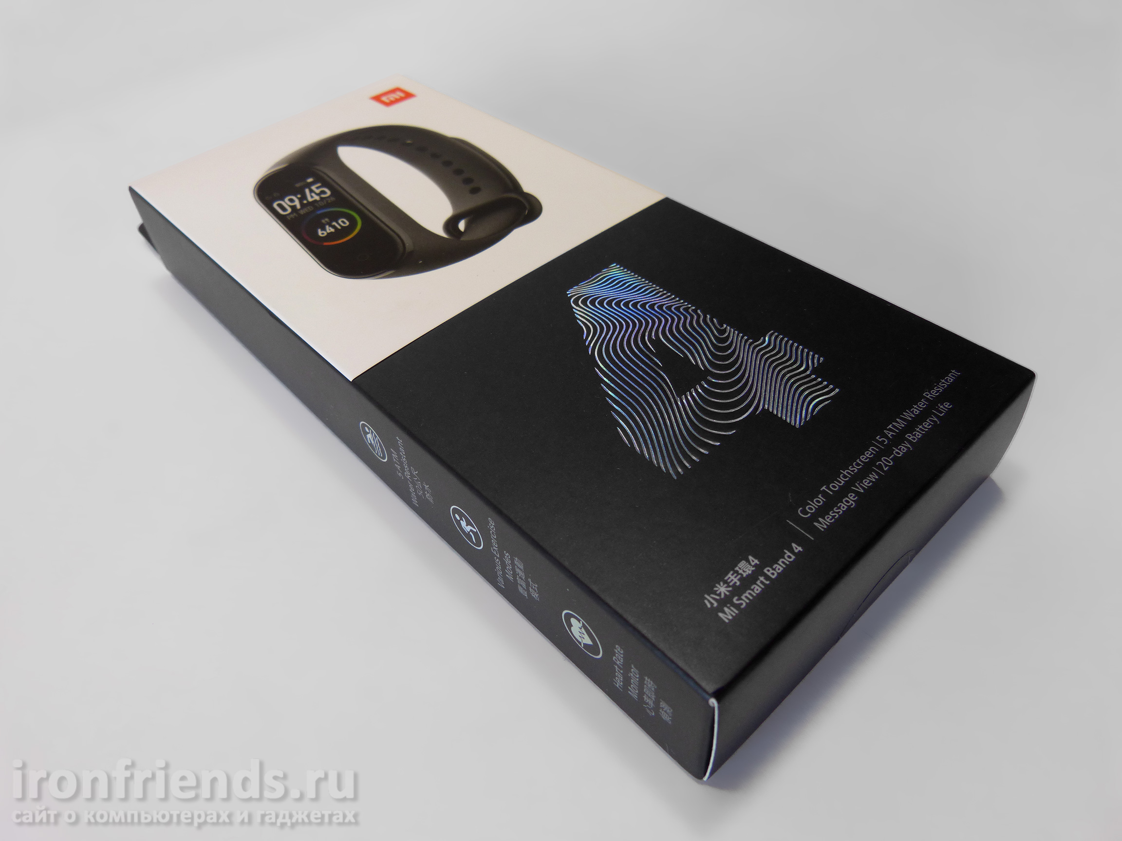 Упаковка Xiaomi Mi Smart Band 4