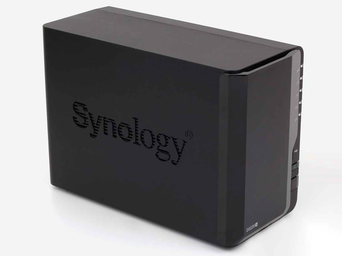 Сетевое хранилище Synology DS220+